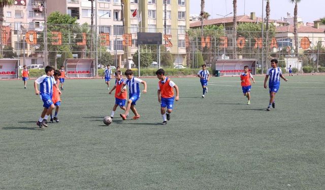Futbol, Basketbol, Tenis… Akdenizli Çocukların Yaz Serüveni Başladı!