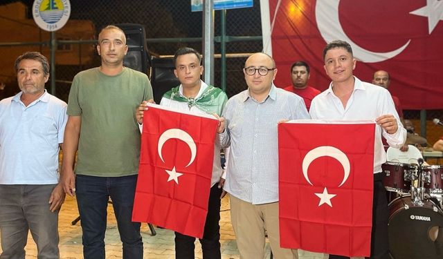 Asker Uğurlama Coşkusu Mahalleyi Sardı: Başkan Kara’dan Duygusal Mesaj