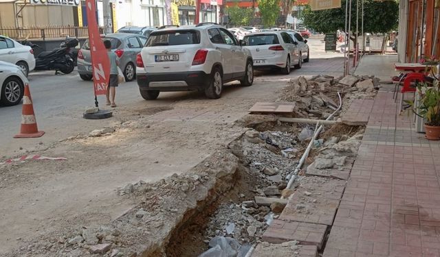 1 Aydır Açık, Mezitli’de Tehlike Kapıda! Vatandaş O Bölgeye Tepkili