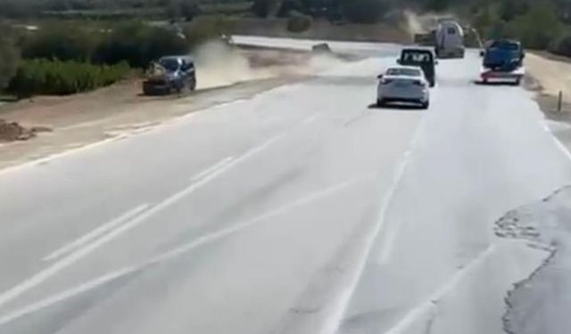 Nefes Kesen Kaza Kamerada: Kamyonet Takla Atıp Tarlaya Uçtu
