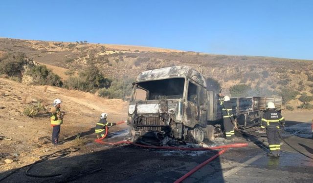 Hatay Yolu Yangın Alanına Döndü: Tır Kullanılamaz Hale Geldi