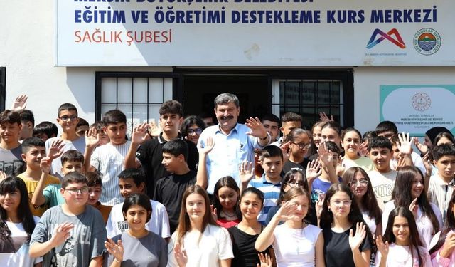 Toroslar’da Eğitime Destek: Başkan Yıldız Öğrencilerin Yanında!