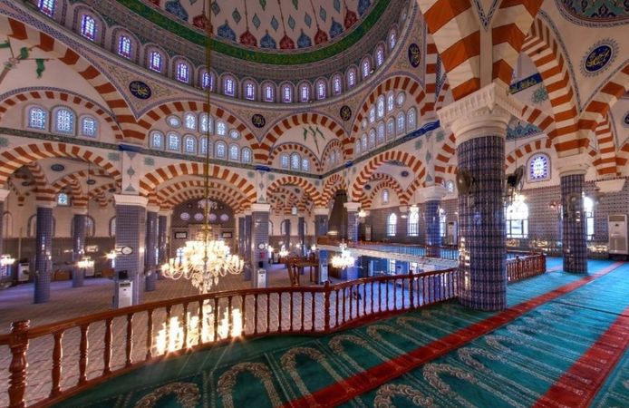 Mersinliler Mevlid Kandili İçin Muğdat Camii’nde Buluşuyor