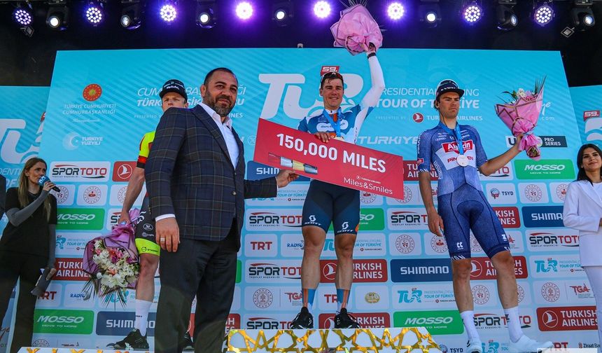 Cumhurbaşkanlığı Türkiye Bisiklet Turunun ilk etabını Fabio Jakobsen kazandı