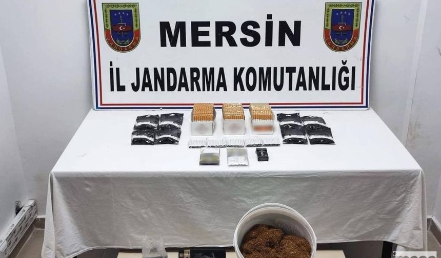 Mersin'de Kaçak Makaron Operasyonu: 2 Gözaltı