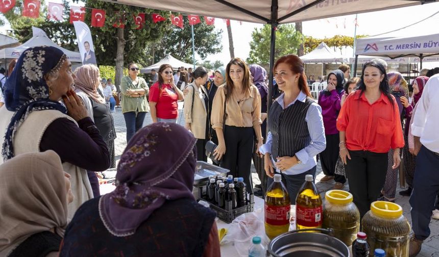 Kadınlar, 'Kırsal Mahalle Buluşmaları'nda Bir Araya Geldi