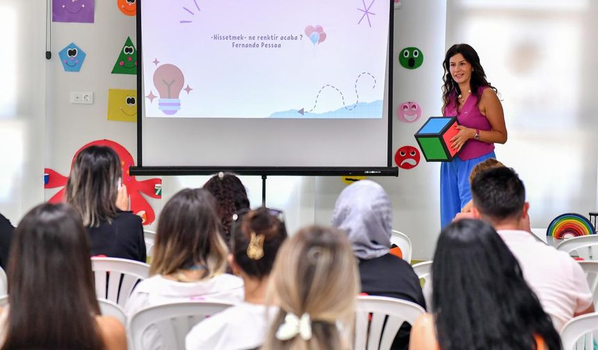 Mersin Büyükşehir Belediyesi’nden Ebeveynlere Ekran Kullanımı Semineri