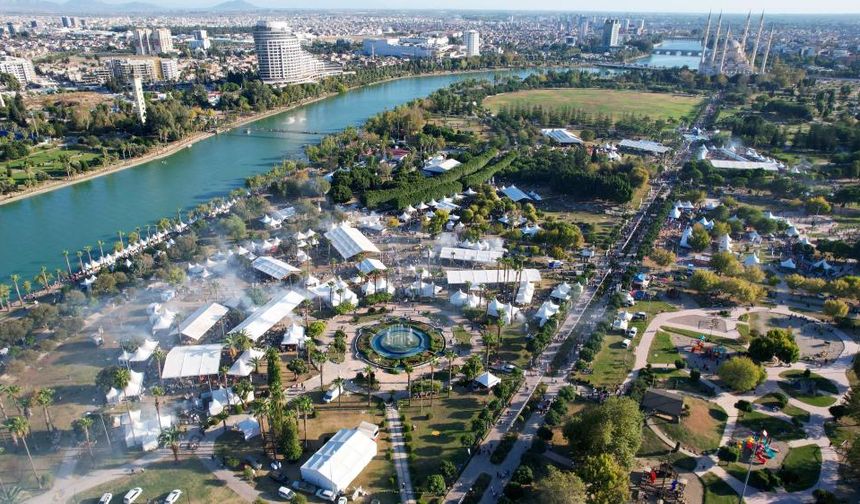 Adana'da Lezzet Festivali Devam Ediyor