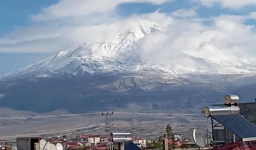 Türkiye'nin "Çatısı" Beyaza Büründü