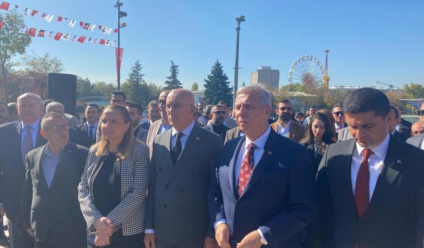 Mansur Yavaş: "Söyleyemeyenlere İnat, Ne mutlu Türküm Diyene"