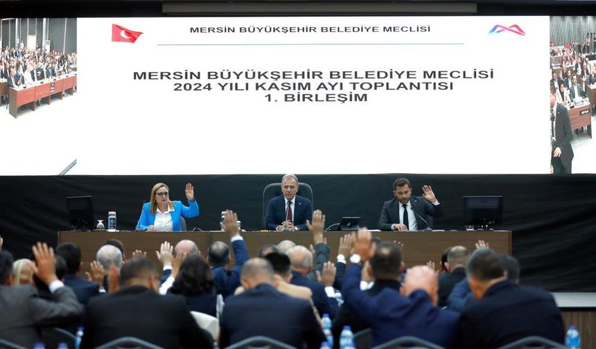 Seçer: "İkinci 5 Yıllık Sürecimizde Mersinlileri Raylı Sisteme Bindireceğiz”