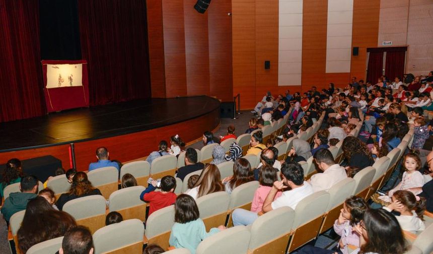 4. Yenişehir Komedi Oyunları Festivali Başladı