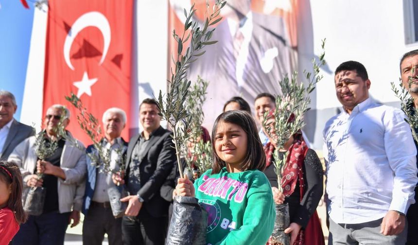 Mersin Büyükşehir Belediyesinden Üreticiye Destek