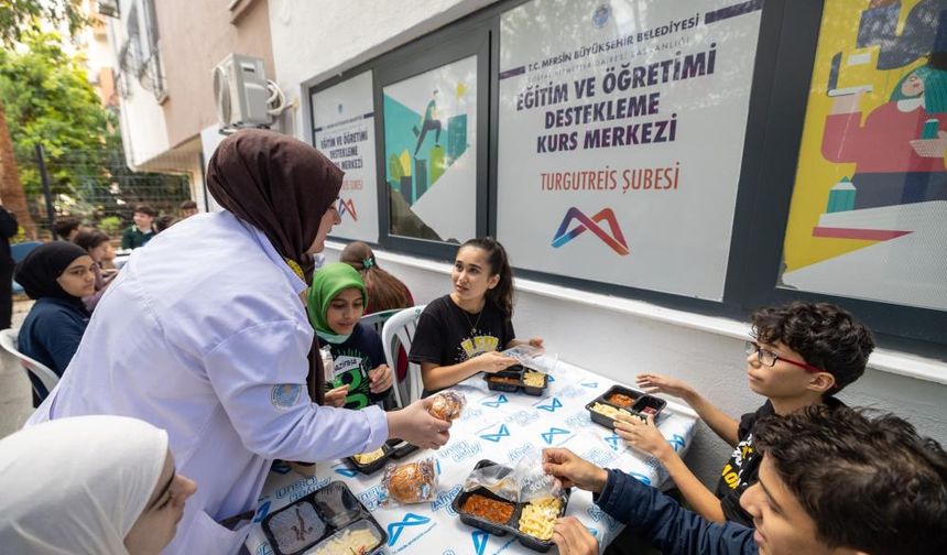 Mersin'de LGS Kurs Merkezlerinde Dağıtılan Yemek Sayısı 50 Bin Pakete Ulaştı