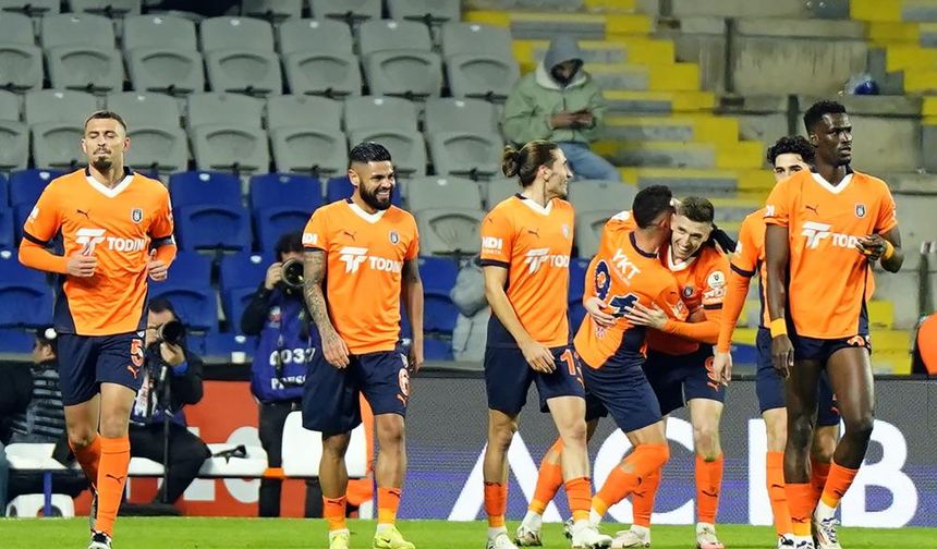 Başakşehir Fırtınası: Göztepe'ye 4 Gollü Gövde Gösterisi!