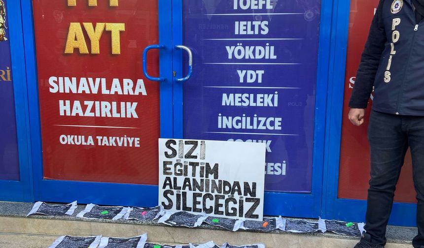 Özel Sektör Öğretmenleri, ‘Darpçı’ Okul Patronunu Protesto Etti