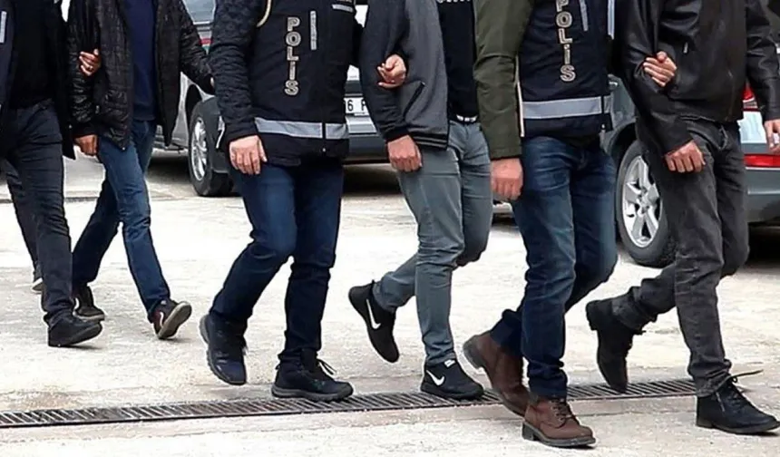 Gecenin Karanlığında Düğmeye Basıldı: Mersin’de Çok Sayıda Adrese Baskın