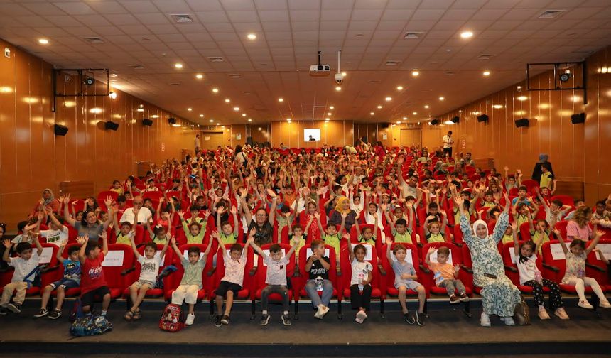 Tiyatro Her Çocuğa Ulaşıyor