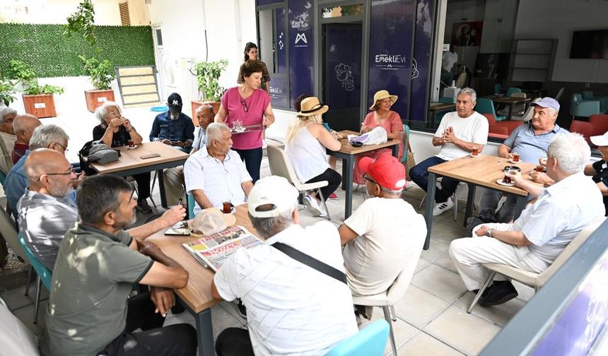 Mersin'de Emekliler ‘Emekli Evi’nde Sosyalleşiyor