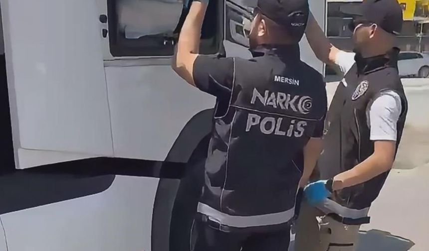 Tırda 18 Kilo Kokain Ele Geçirildi: 3 Kişi Tutuklandı