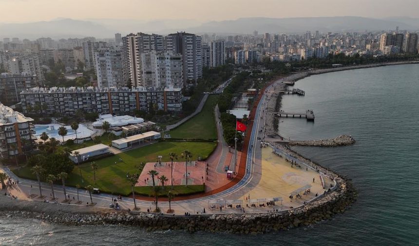 Mersin 'Kültür Park’, Halka Çeşitli Sosyal Alanlar Sunuyor