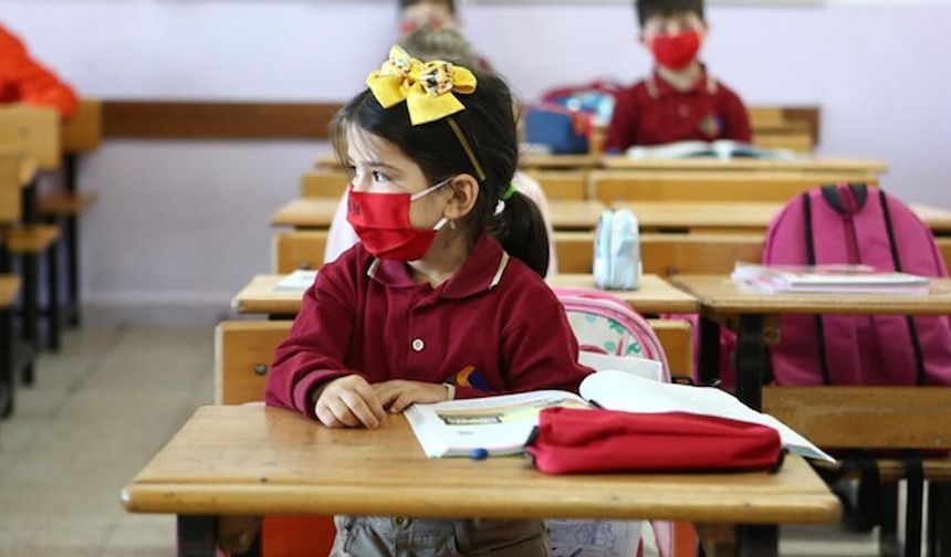 Ara tatil ne zaman? MEB 2025-2026 Kasım ara tatili ve yarıyıl tatili tarihlerini duyurdu