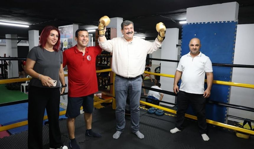 Gençlerle Ringde Buluştu: Başkan Yıldız’dan Sürpriz Performans