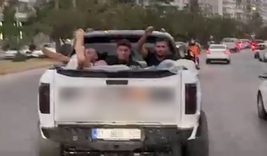 Sıcak Adana Günlerinde İlginç Serinleme Yöntemi: Görenler Şaşkına Döndü