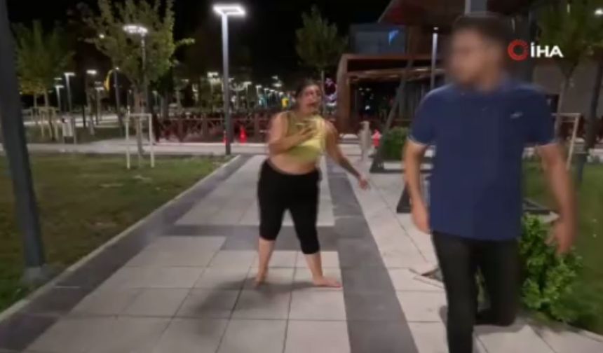 "Tecavüz Ediyorlar” Çığlığı Mahalleyi Ayağa Kaldırdı, Yardım Eden Genç Tekme Yedi!