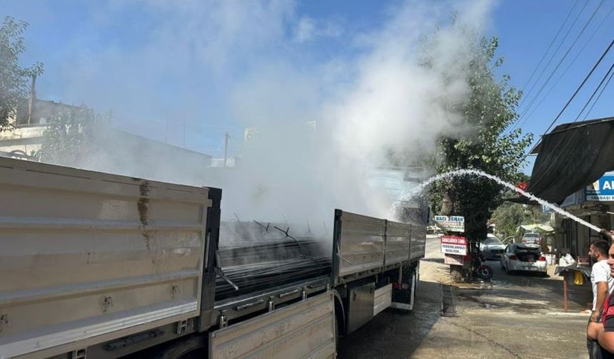 Osmaniye'de Korku Dolu Anlar: Tır Dorsesinde Yangın!
