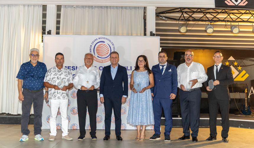 Başkan Seçer, ÇMO Mersin Şubesi 3. Meslekte Onur Yılı Plaket Töreni ve Gala Gecesinde