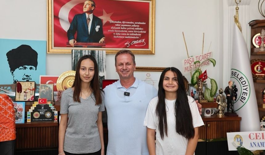 Gülnar'da Başkan Önge’den İlçe Birincilerine Özel Jest