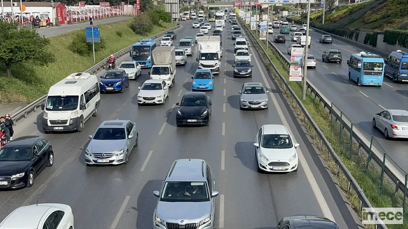 Bayram Tatilinde Trafik Kazasinda 75 Kisi Hayatini Kaybetti Icisleri Bakani Ali Yerlikaya Duyurdu Aoqp