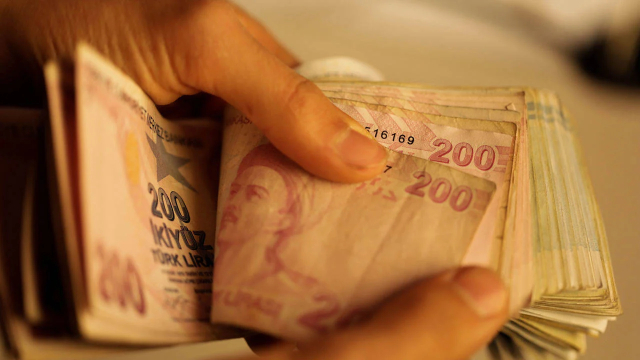 Bakan Isikhan Dan En Dusuk Emekli Ayligi Aciklamasi