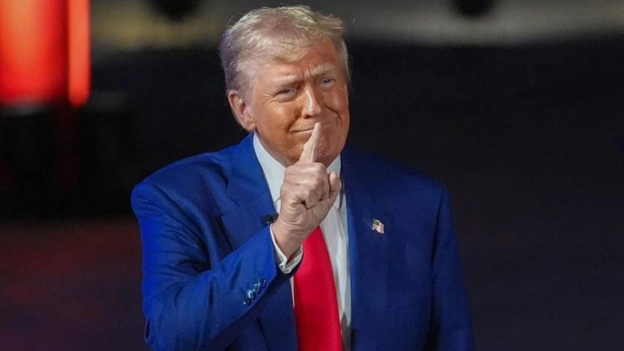 Abd De Isine Son Verilen 8 Basmufettis Trump Yonetimine Dava Acti