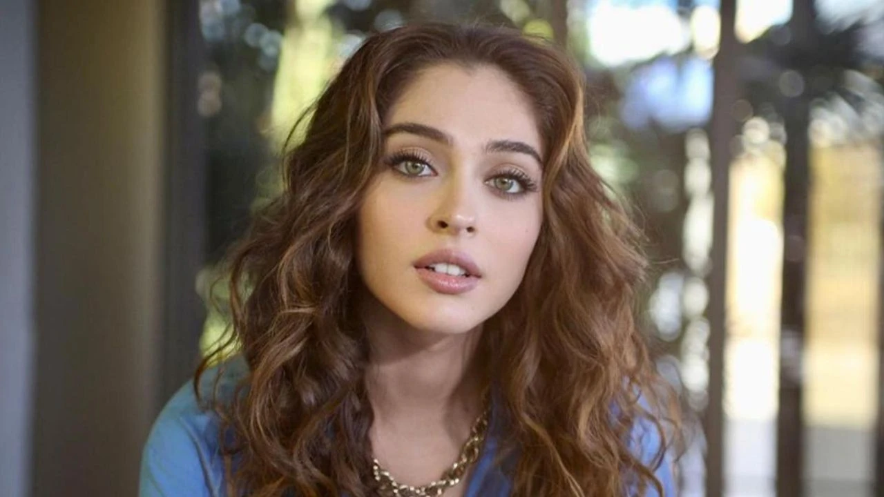 Cemre Baysel Leyla Dizisi