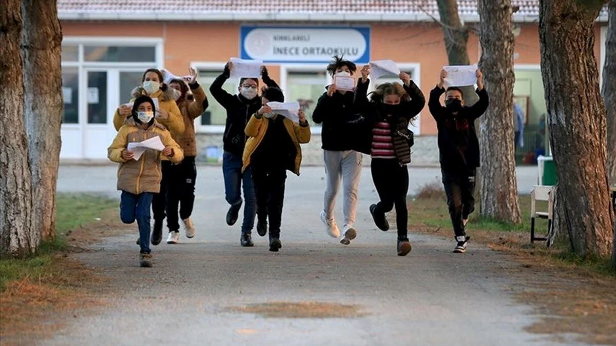 Karne Yaz Tatili Ne Zaman Kadar
