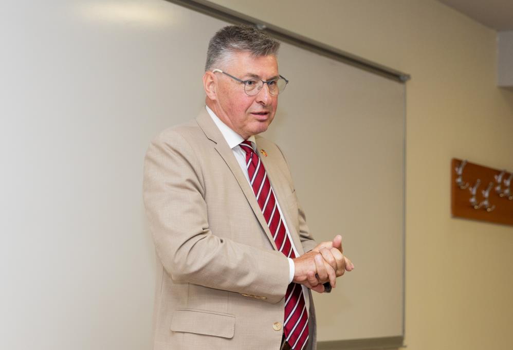 Ralf Schroer Aciklama Vize