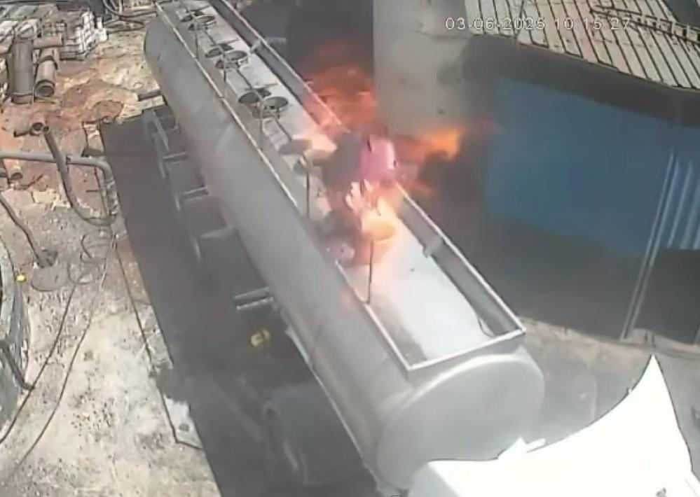 A W469732 01
