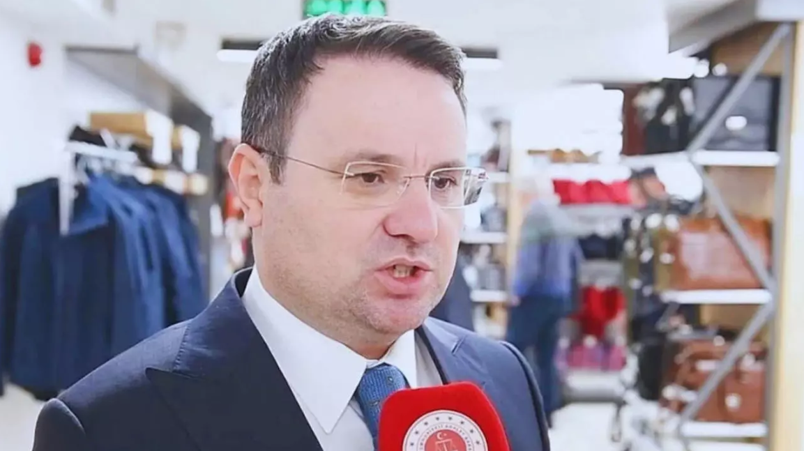Akin Gurlek Kimdir-1