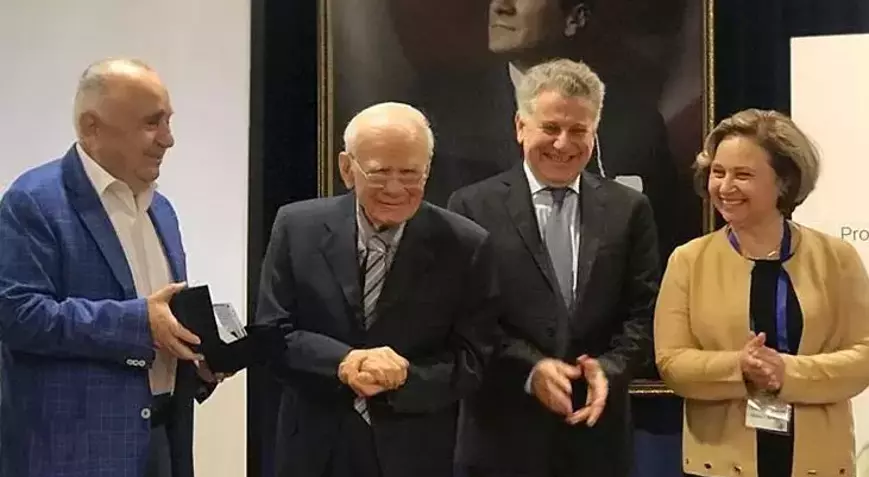 Gazi Yasargil Kimdir