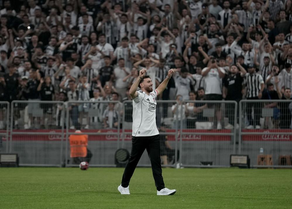 Orkun Kokcu Besiktas 8