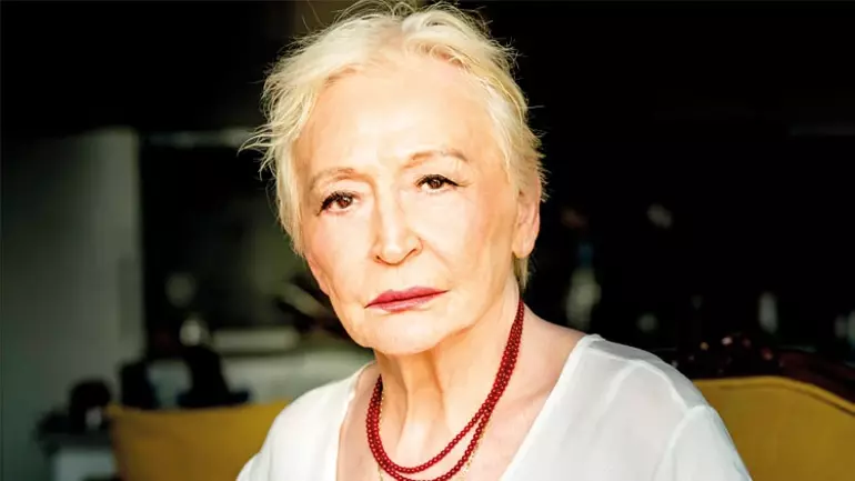Pinar Kur Kimdir 1