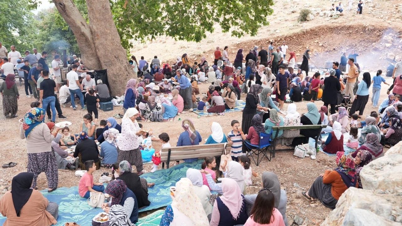 Erdemli Geleneksel Hayir Yemegi 2