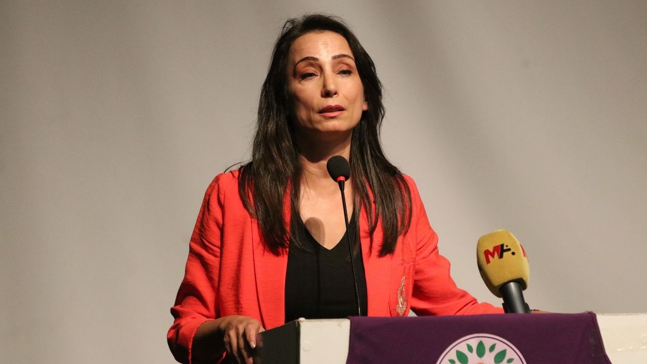 Tulay Hatimogullari Adana Baris Toplantisi