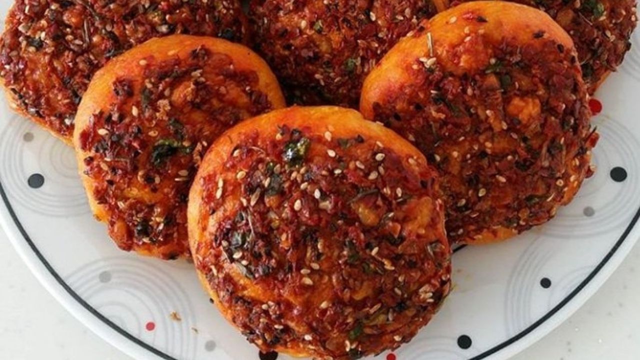 Biberli ekmek nasıl yapılır, Mersinlilerin kullandıkları baharatlar