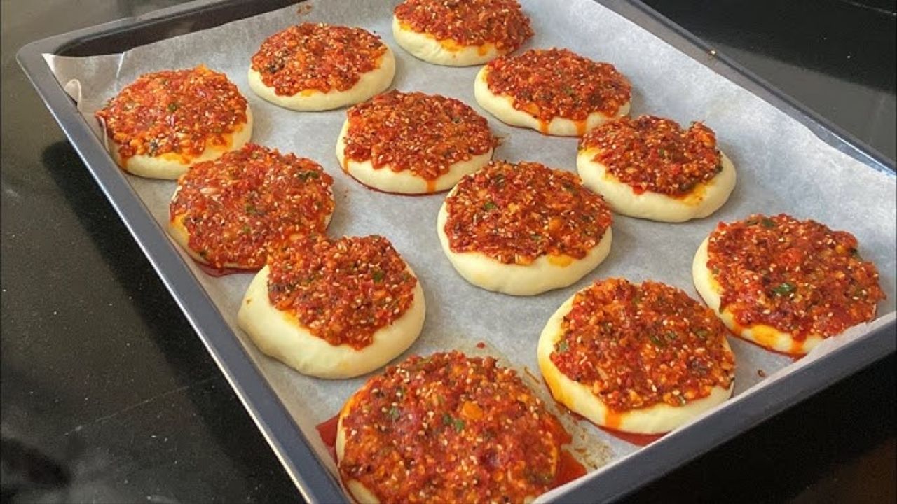 Biberli ekmek nasıl yapılır