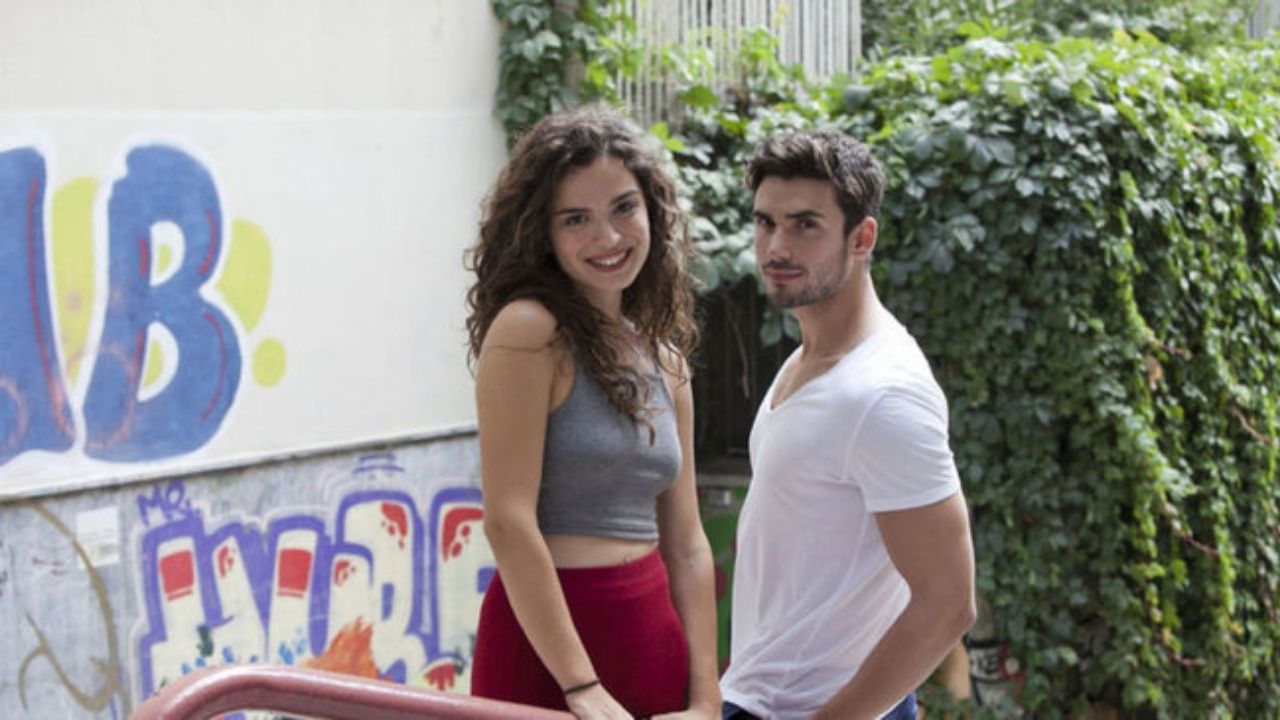 Aslı Bekiroğlu (2)