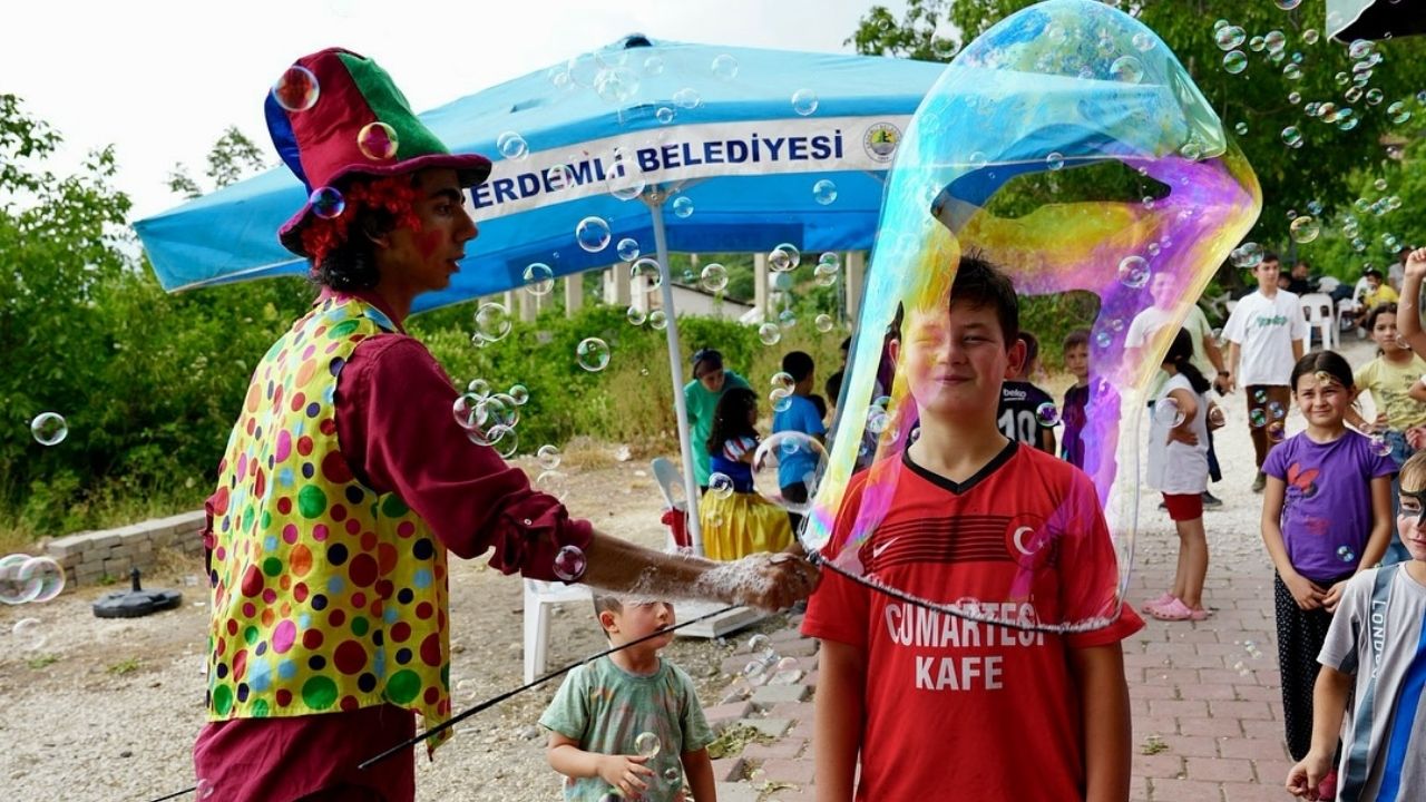 Cocuk Senligi 3