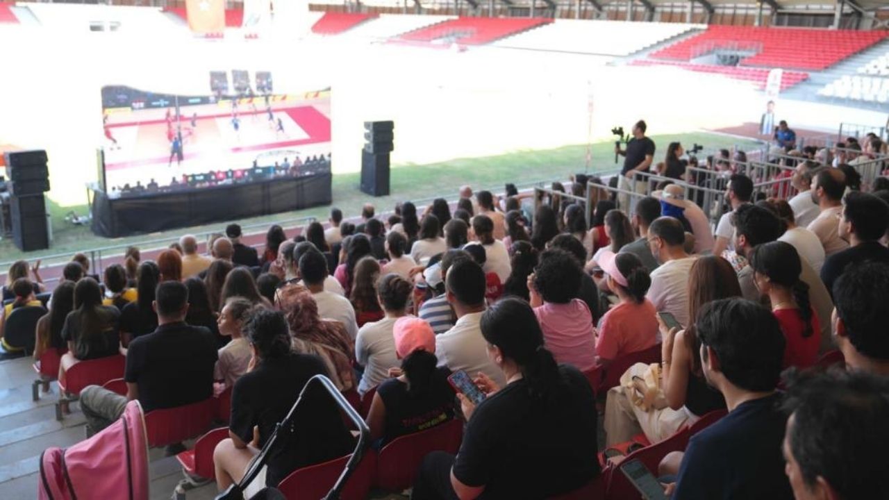 Tarsus Voleybol Maci 2